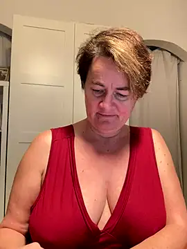 Milf-Love-fist99's cam snapshot