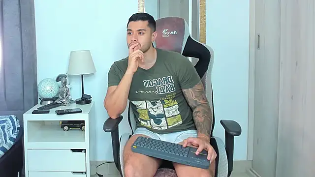 Ken_mailik1's cam snapshot