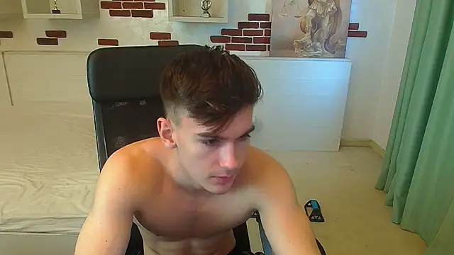 BradyFlint's cam snapshot