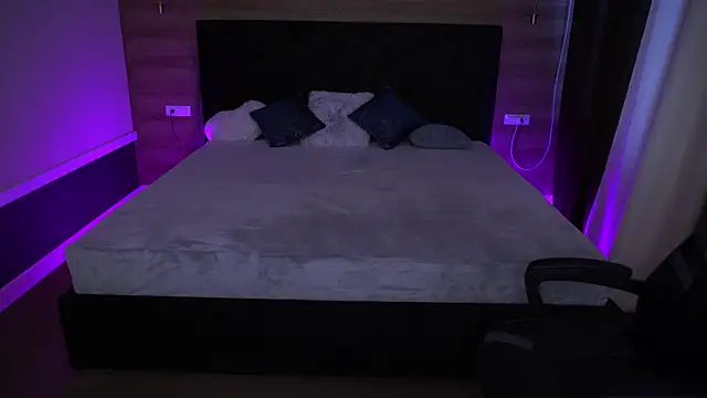 NaughtyNurseVibe's cam snapshot