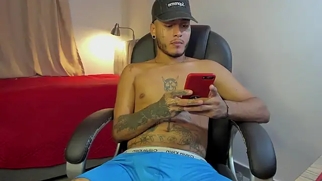 master_evil07's cam snapshot