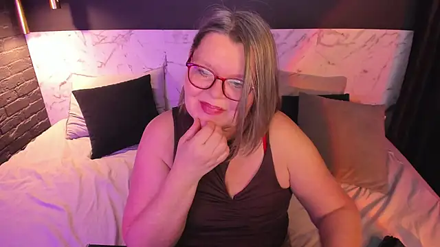 Shannonshine's cam snapshot