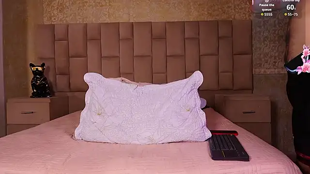 MaximusClark's cam snapshot