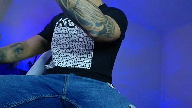 XanderCage99's cam snapshot