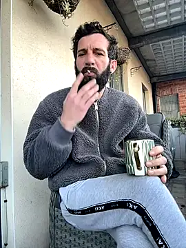 Michel_huge's cam snapshot