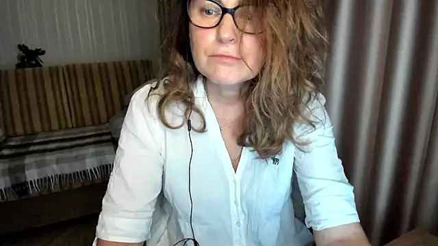 lauraoven's cam snapshot