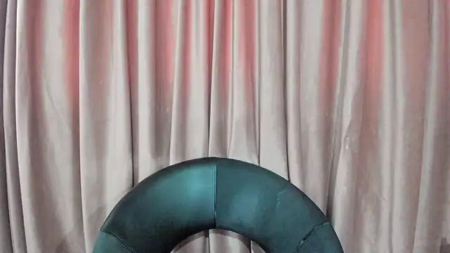 AnaysTop live sex cam