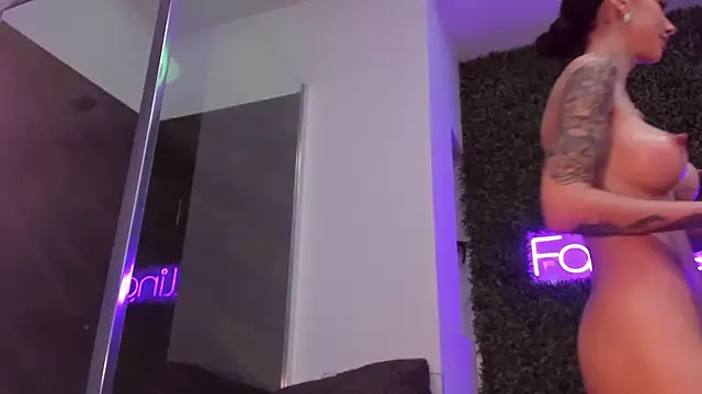 realhotfallingdevil live sex cam