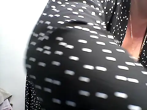 EllaLove2277's cam snapshot