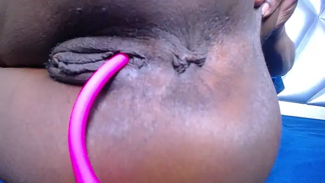 goldenn_ass1's cam snapshot