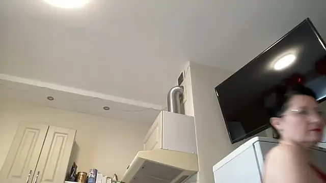 _HotMilfPussy_'s cam snapshot