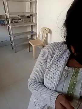 Kavya-collage's cam snapshot