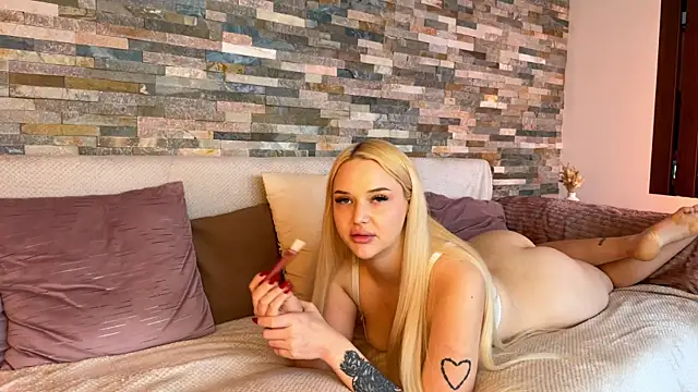 Aurora_Asti live sex cam