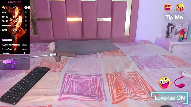 AikoSnow live sex cam