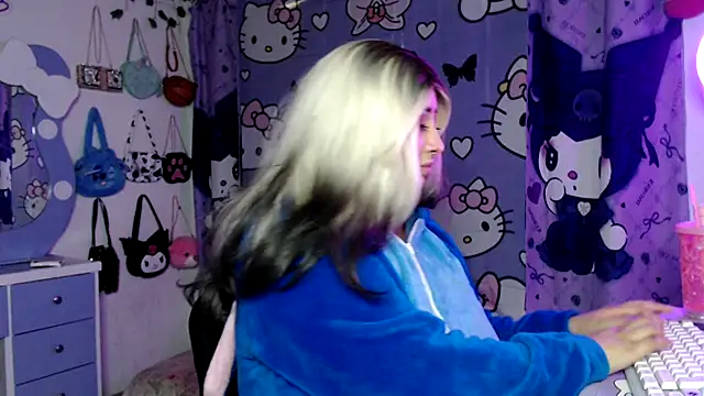 lussyevans24's cam snapshot