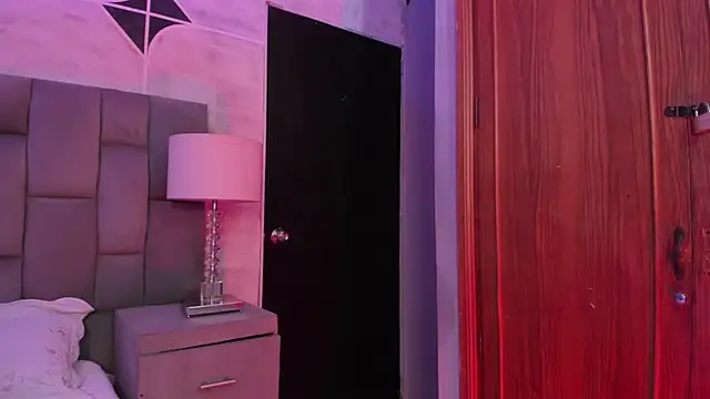 ailynBlaze live sex cam