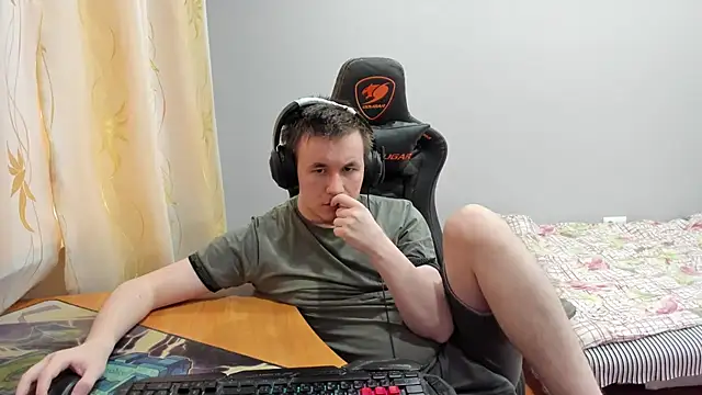 iliaskrislove live sex cam