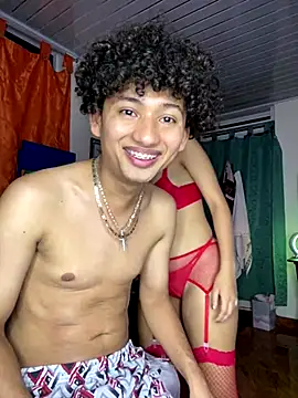 Nezuko-uWux live sex cam