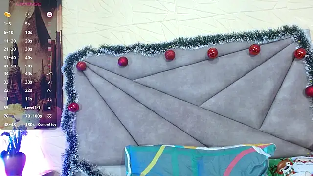 Esmeralda_oikos live sex cam