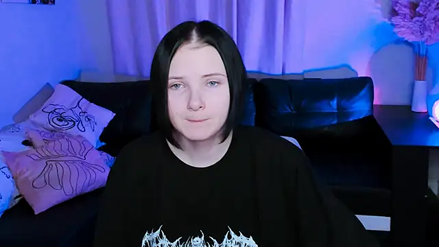 Leila_xxBaby's cam snapshot