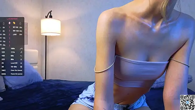 FloraNesli's cam snapshot