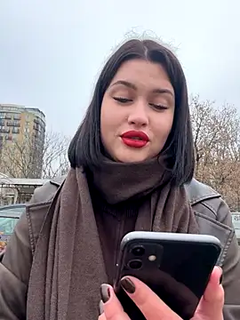 KikiWatson live sex cam