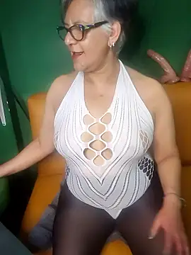 ilonna2025's web cam