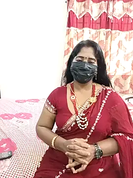 tamil-aunt's cam snapshot