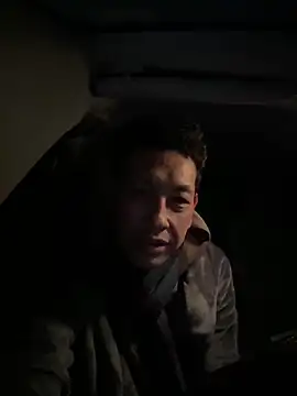 Hideen-real-face live sex cam