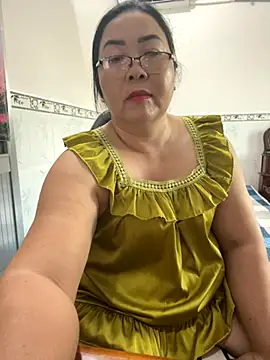 Alinat_'s cam snapshot