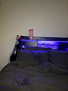 ladylavish's cam snapshot