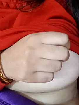 CuteSarikaLIVE's cam snapshot