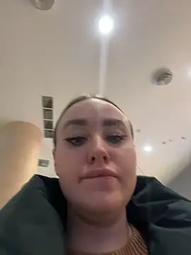 KiraSunshine live sex cam