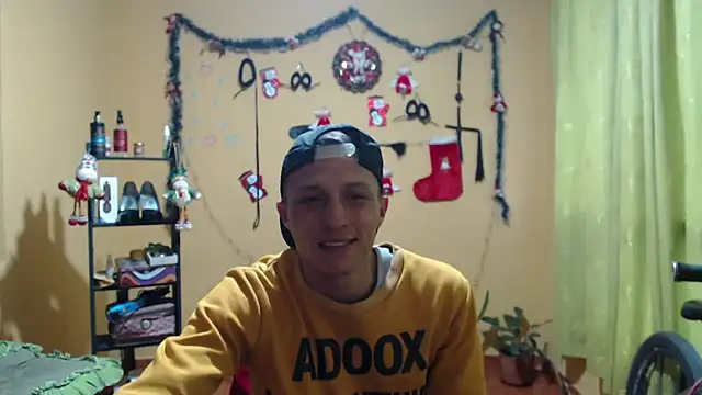 Violet_And_Smith's cam snapshot