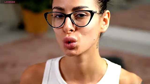 EvaAmanti's cam snapshot