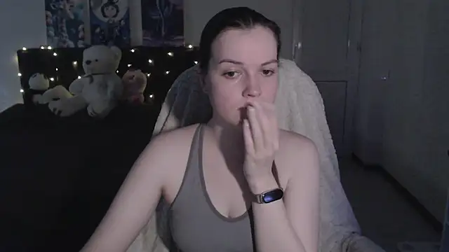 Little_flowers's cam snapshot