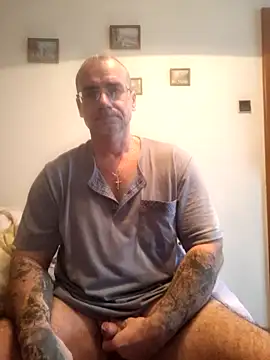 chcem1975 live sex cam