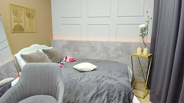 ErikaSoft live sex cam