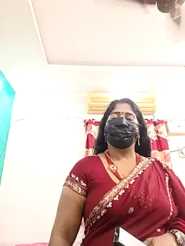 tamil-aunt's cam snapshot