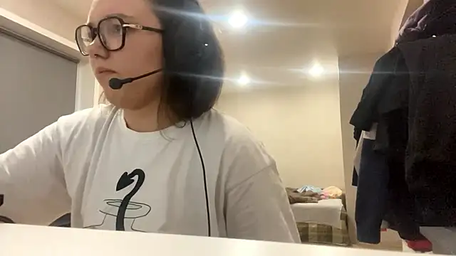 KerriMcbreen's cam snapshot