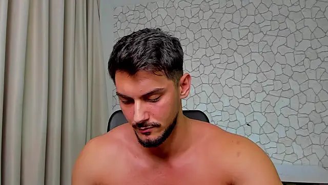 ClintMasters live sex cam