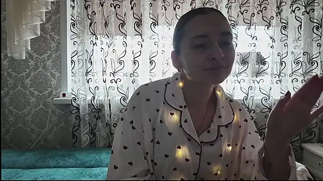 SweetLiaison's cam snapshot