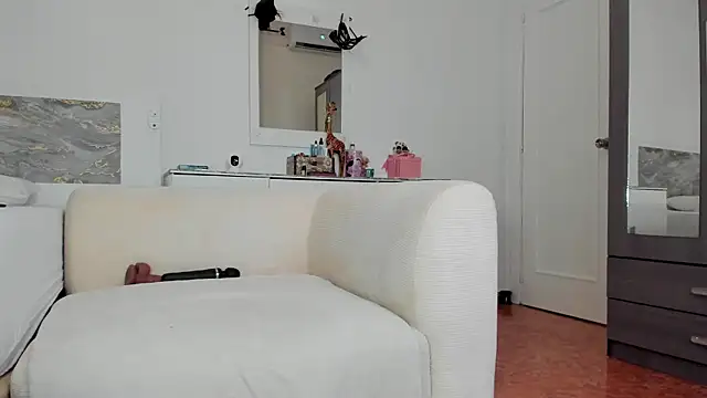 anisialuna_'s cam snapshot