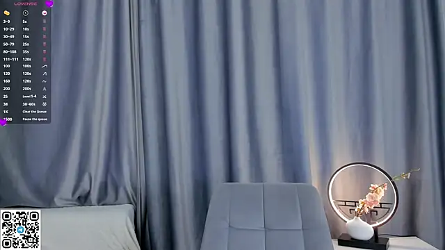 NaughtySeraphine's cam snapshot