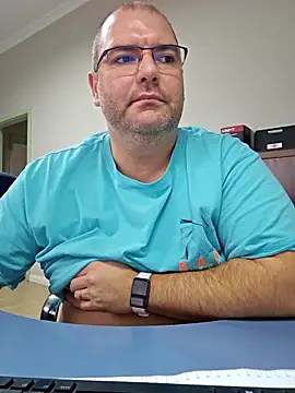 Andrew1900529 live sex cam