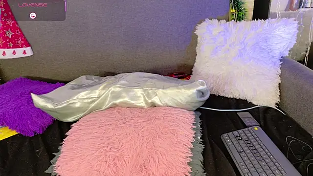 lunitaa0's cam snapshot