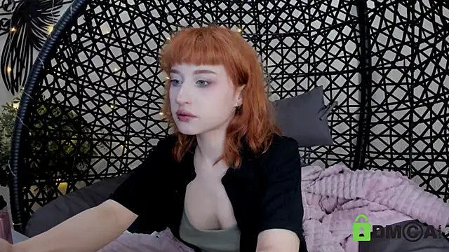 ElizaNik_'s cam snapshot