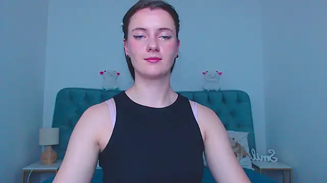 Blush_flowwer's cam snapshot