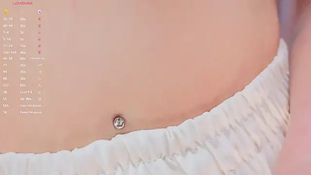 OliviaKis_'s cam snapshot