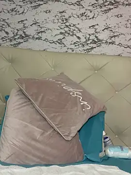 Lili__taylor's cam snapshot